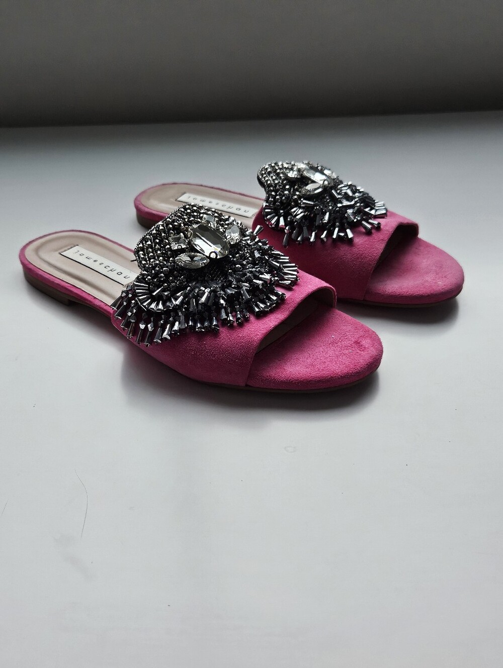 James Chan Jallie Posey Suede Pink Silver Embellished Slip On Sandals
